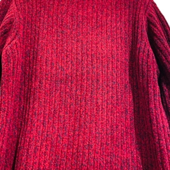 AMBRA WOMEN’s PULLOVER RED TURTLENECK SWEATER - Picture 3 of 5